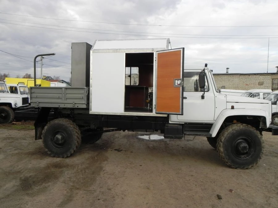 Diesel Engine Truck 37123M on GAZ C41R92 Chassis