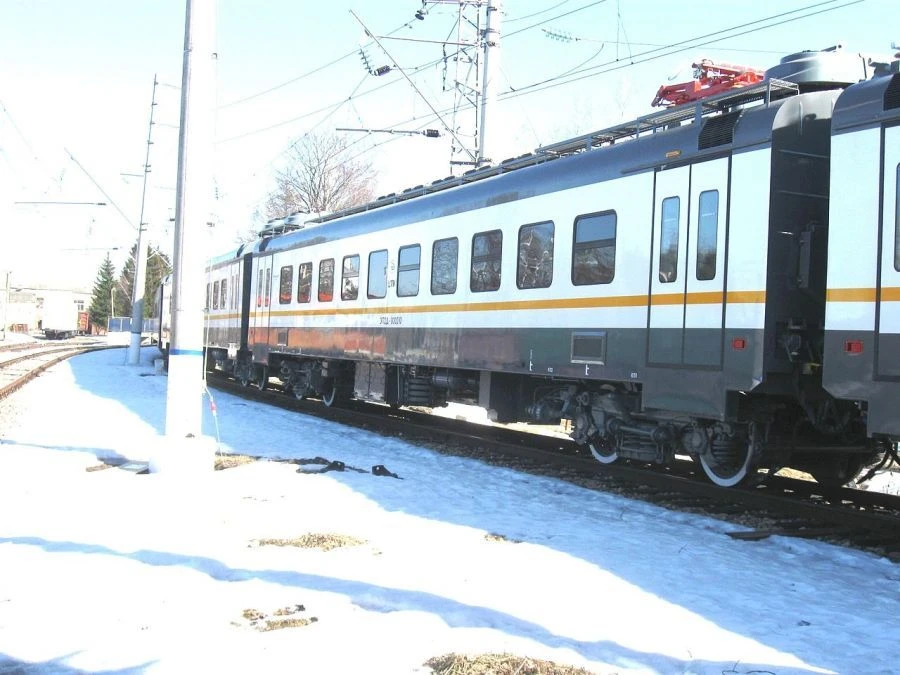 EP2D Motor Car Model 62-380 for Passenger Transport