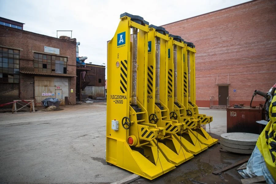 Stationary Jacking System UDS200MA for Rail Vehicles