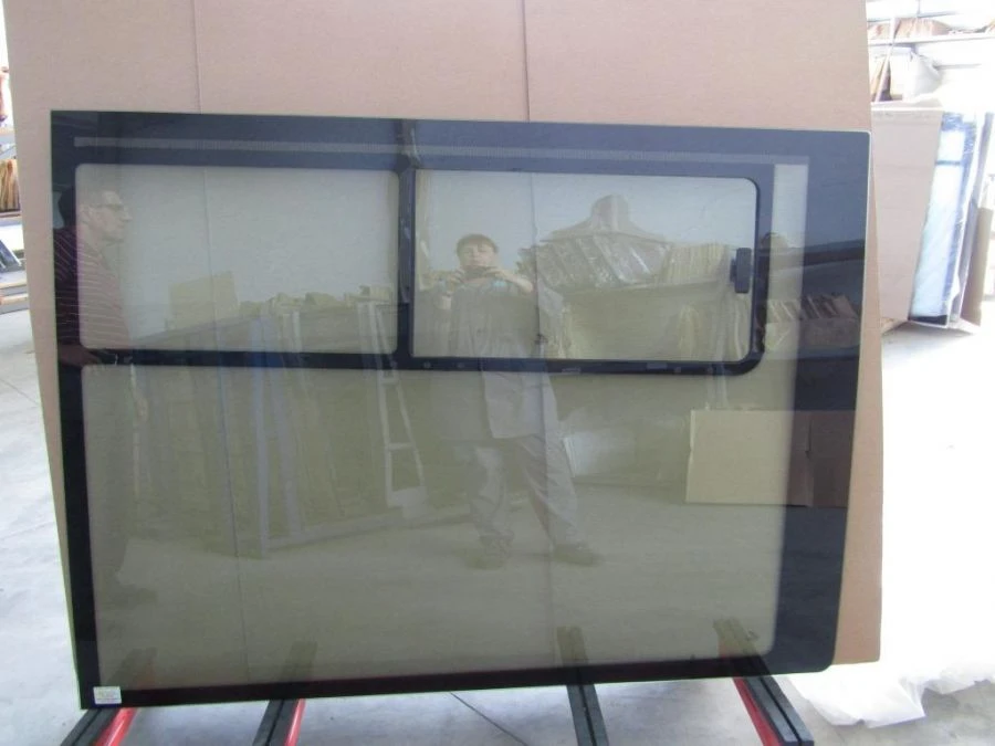 Side Window Glass No. 4 Left for GAZ A68R52-5403093