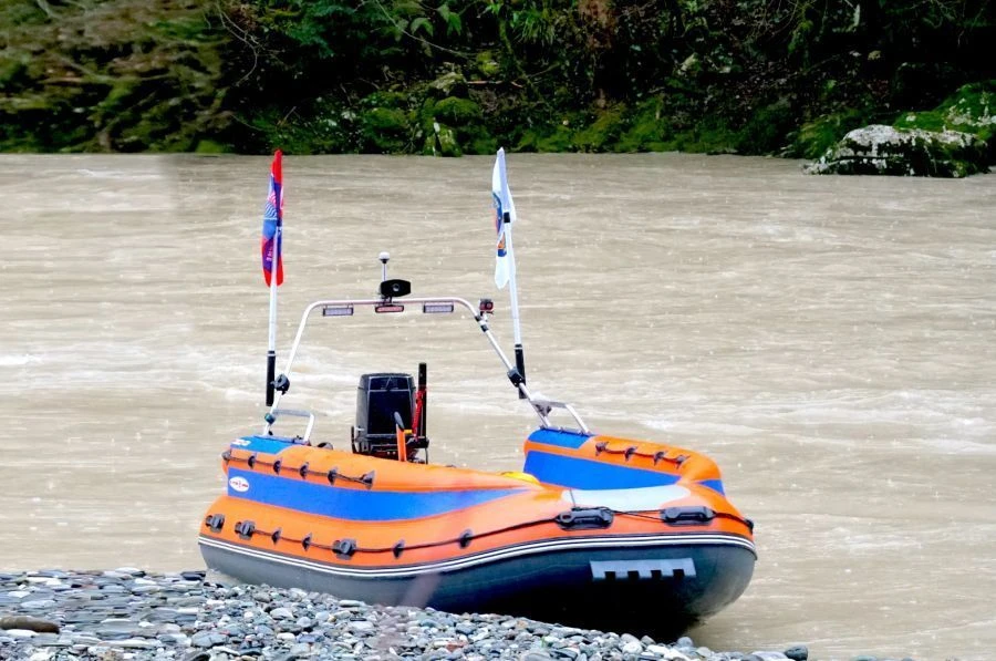 RIB JET-RA4500 "救援者"充气船