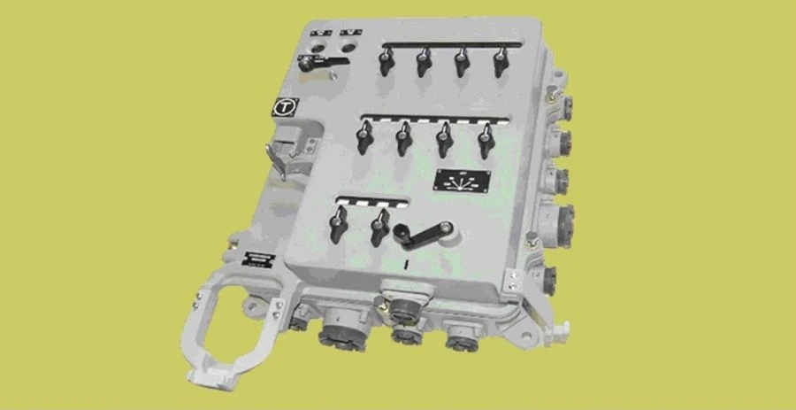 Battery-free onboard communication devices (Telephone apparatus P-452)