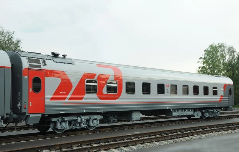Non-Compartment Passenger Car Model 61-4447.02