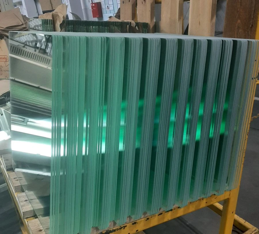 Left Door Window Glass 4327-6103053