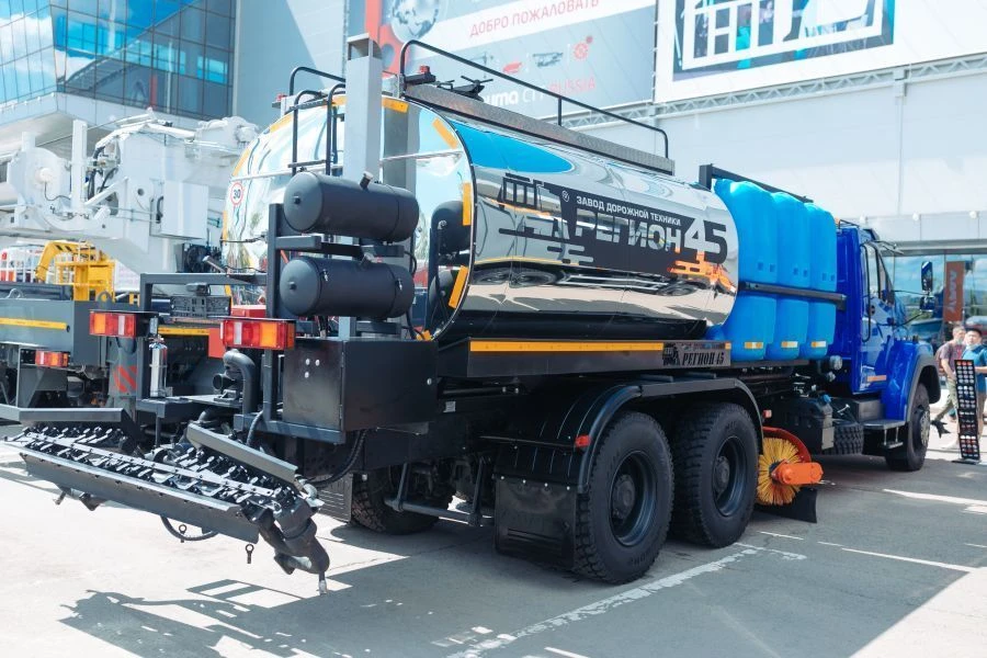 Multifunctional Road Complex ASH-73945 (Type R45U73945 Model 503699 on URAL 73945 Chassis)