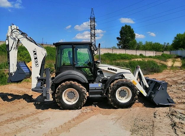 TLB 935 Backhoe Loader with Perkins 1104D-44TA Engine (Tier 2)