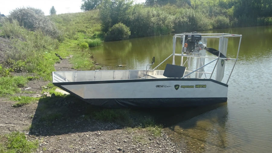 Nerpa 240B Airboat - Lightweight & Compact Design