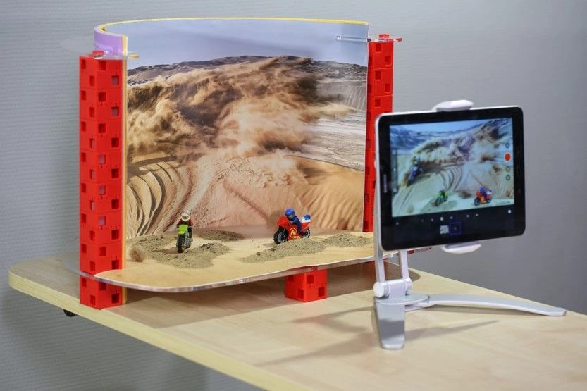 Crystal Animation Laboratory for Creating Custom Films