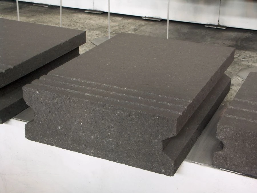 Side Blocks for Aluminum Electrolyzers BB-0.8