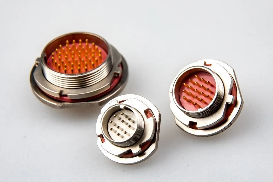 RRC 4 Connector for Electrical Circuits