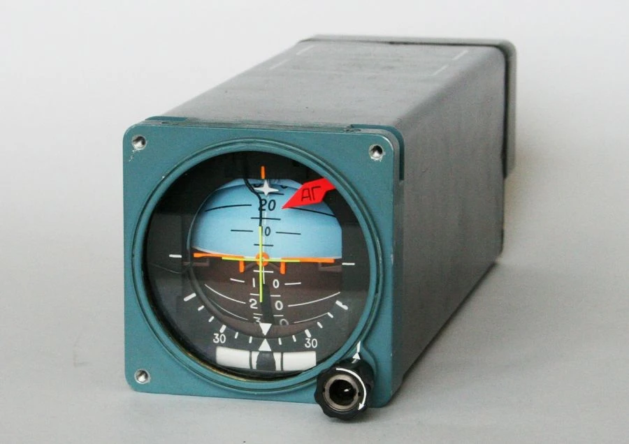 Basic Aircraft Horizon Indicator AGB-98P-C
