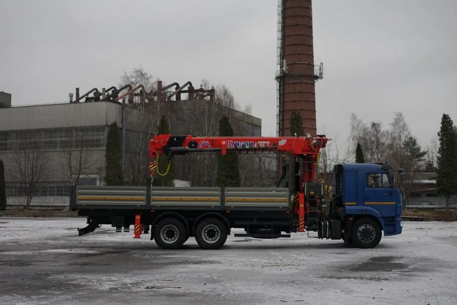 Multifunctional Special Truck with Hydraulic Crane KMA on KAMAZ 65117 Base 64K03N-U6