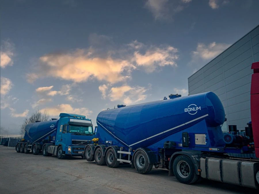 BONUM 914211 Cement Tank Semi-Trailer for Powder Transport