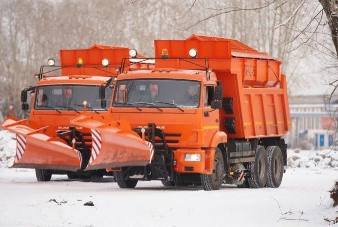 Combined Road Machine KDM 115002 on KAMAZ 65115-RR Chassis