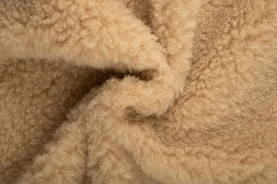 Artificial Knit Fur Fabric with 60% Wool Content
