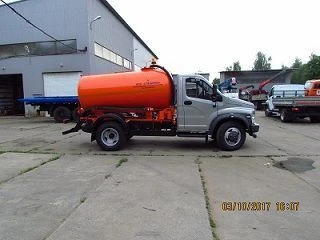 Машина вакуумная 46830Т-G на шасси ГАЗ С41RB3