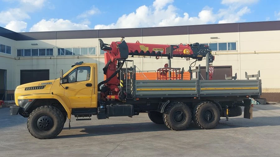 Multi-functional Truck with Hydraulic Crane MKMA on Ural 5557 Base U0K05G-5L150