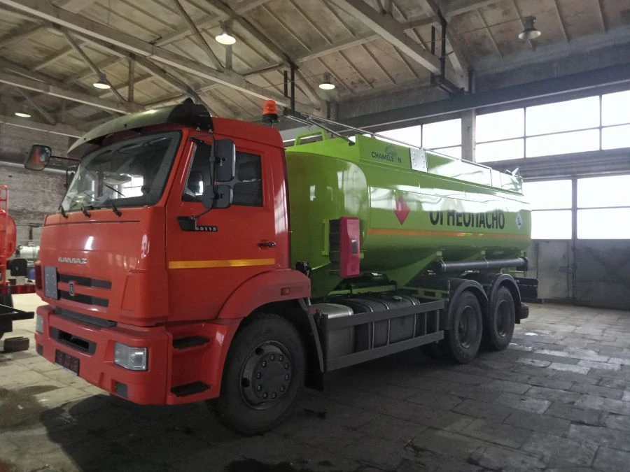 KAMAZ底盘轻油运输罐车 AC-13.5 TK364010 (mod 4693D1)