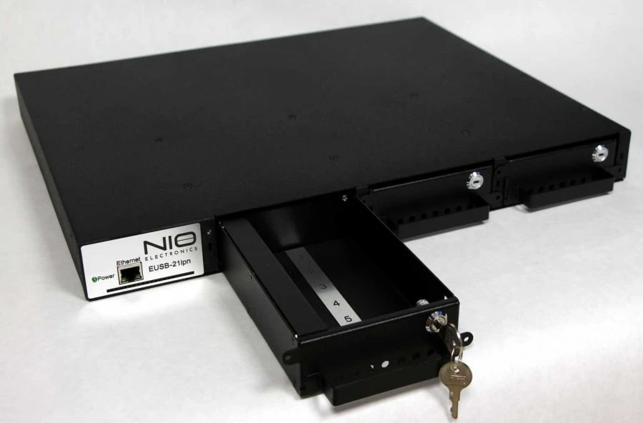 USB Switch for Remote Connection of Devices, Model NIO-EUSB21ipn