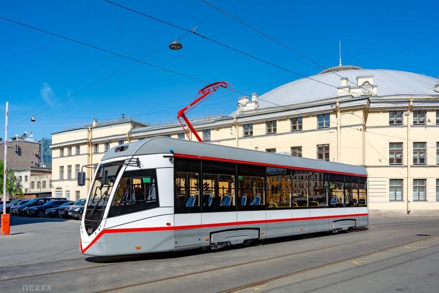 Low-Floor Tram Car Model T811-Sinara