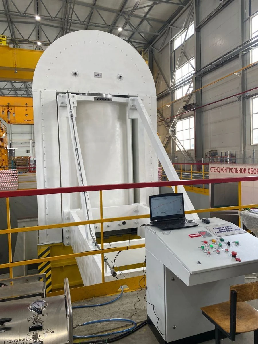 High-Pressure Isostatic Press Model GIP 2200-1350-160