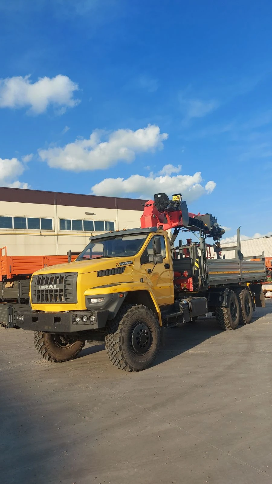 Multi-functional hydraulic crane truck Ural 5557 MKMA U0K06N-5Z025
