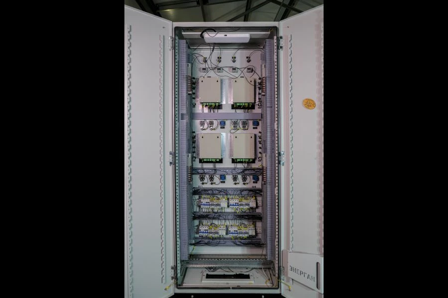 Automation Control Cabinet for Plunger Arc Extinguishing Reactors