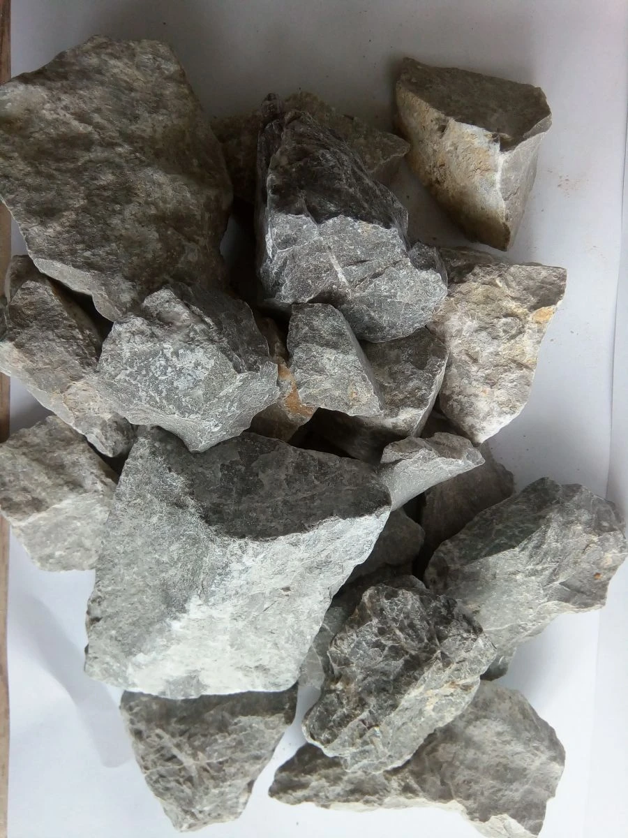Crushed Stone from Solid Rocks for Construction, 5mm to 20mm
