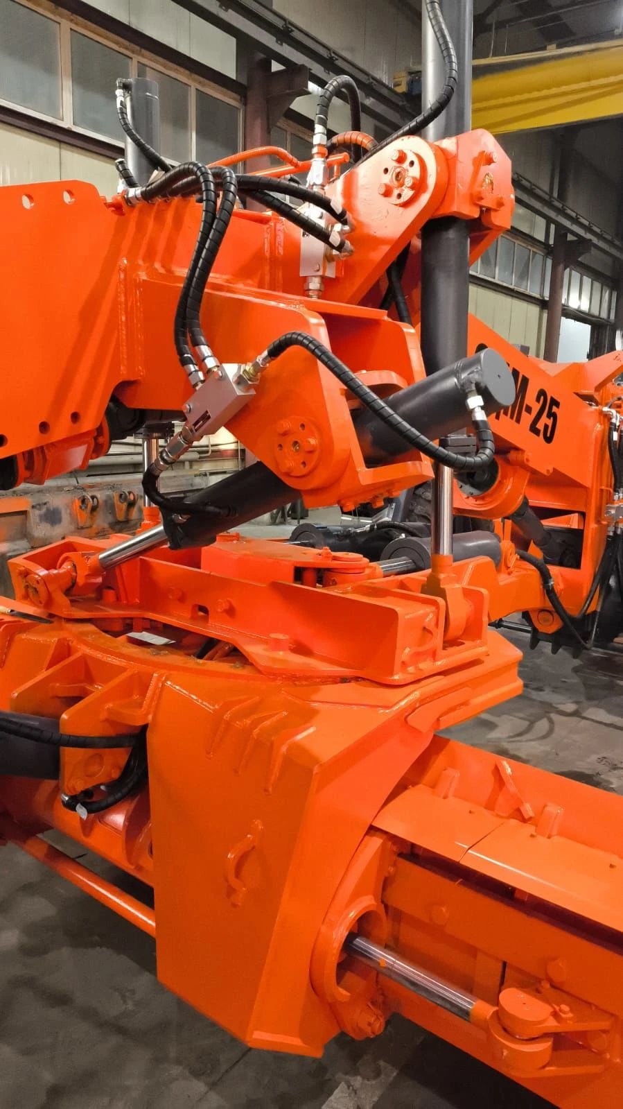 Hydraulic Cylinder for Linear Motion and Power, Model SDM-25A.36.02.200