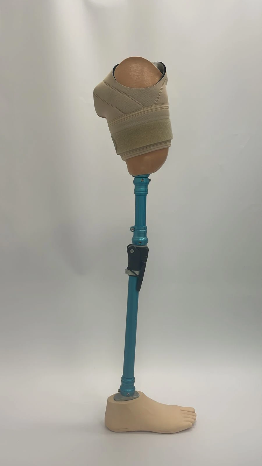 Custom Bathing Prosthesis for Amputees