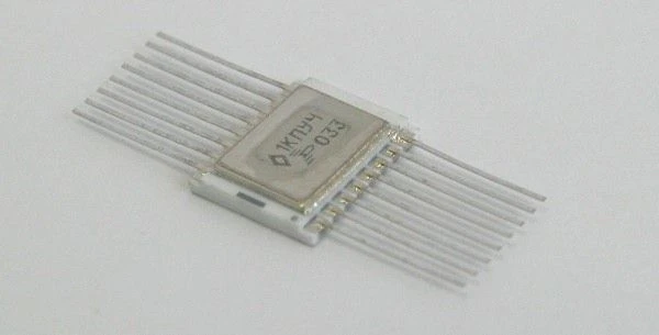 Quad Schmidt Trigger IC 564TL1