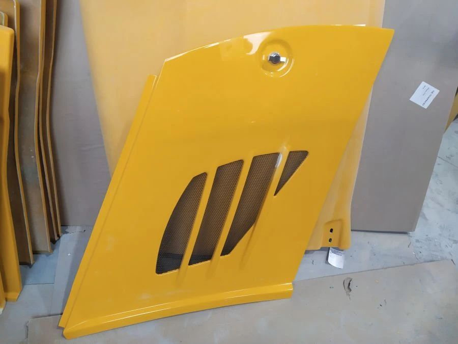 Right Hood Trim Assembly 204170060 S.B.