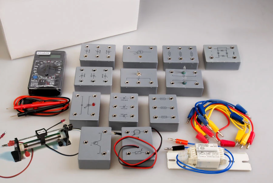 Electrodynamics Practical Kit for Experiments (Art. 7585)