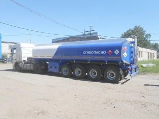 Полуприцеп-цистерна для перевозки нефтепродуктов модели 9639L на осевых агрегатах BPW