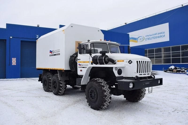 Repair and Welding Machine UZST Type UZST01 Mod 586C-12