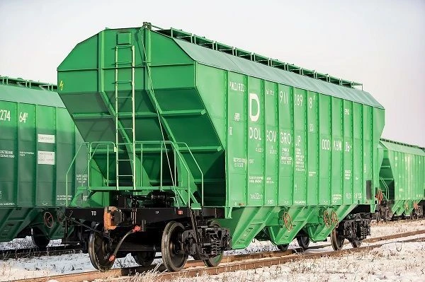 Grain Hopper Wagon Model 19-9567 for Bulk Food Transport