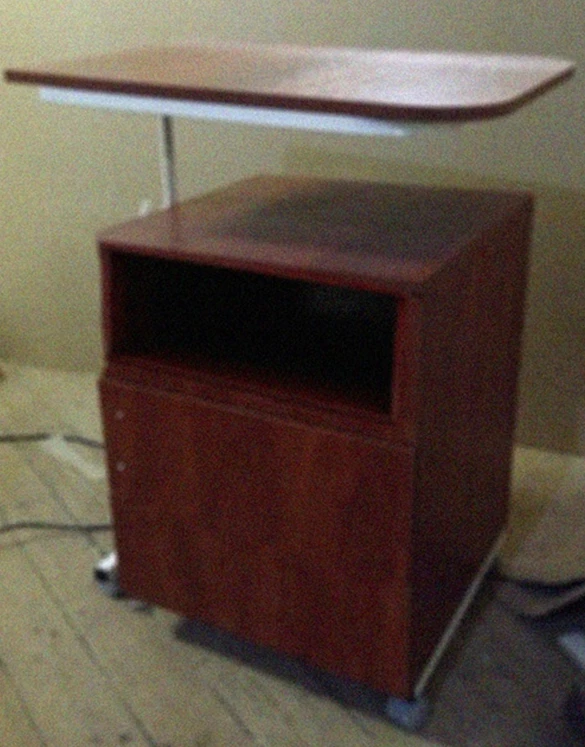 Metal Service Table with Height Adjustment - TP3/03.4