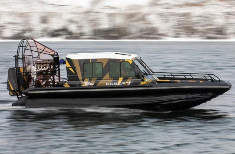 Airboat Sever 650K - Dual-Hull Design and Powerful Engine