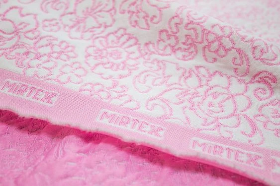 Synthetic Knitted Fabric 70% Viscose 30% Polyester, Jacquard Pattern, Double Layer, Horizontal Weft