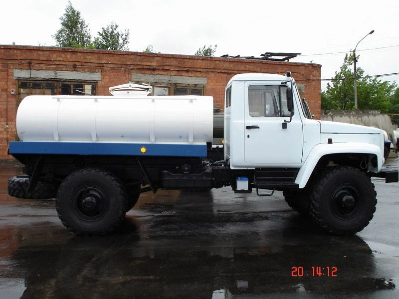Specialized Vehicle for Transporting Non-Food Liquids - Gas 33088, Model 37121R