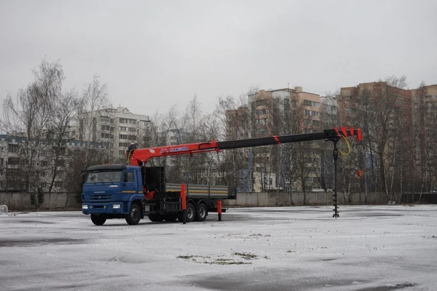 Special Hydraulic Crane Truck KMA Based on KAMAZ 65117 Model 64K32N-U3