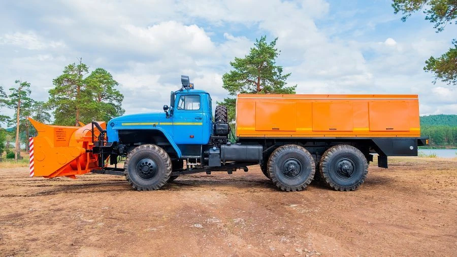 Snow Blower Auger Rotor Model SSR 6843S2 on Ural Chassis 43206