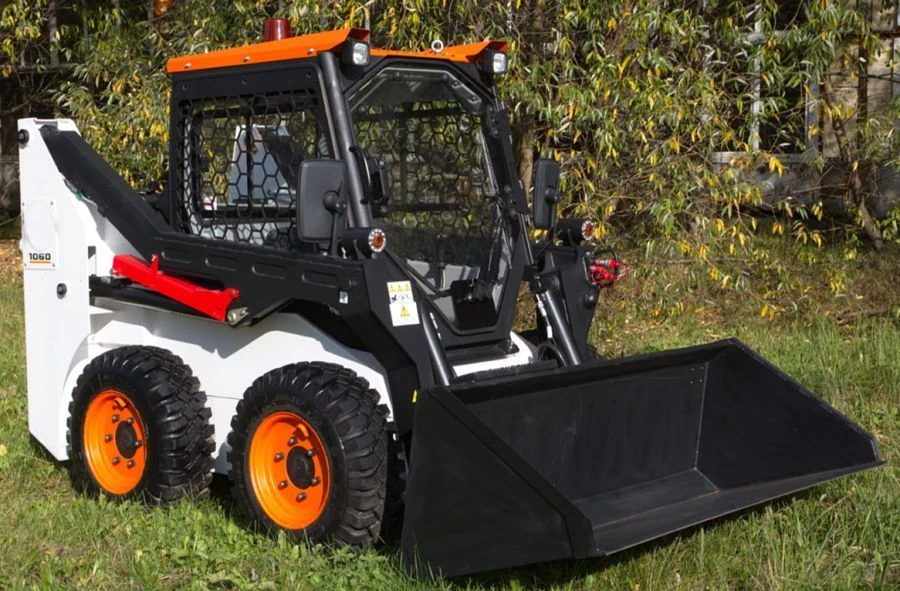 PMK800.02.01.03 "1060 Shmel" Front-End Loader with Hydraulic Control