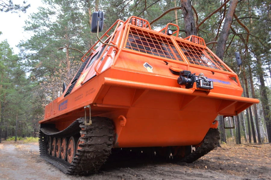 All-Terrain Multi-Purpose Snow and Marsh Vehicle KTM-12V