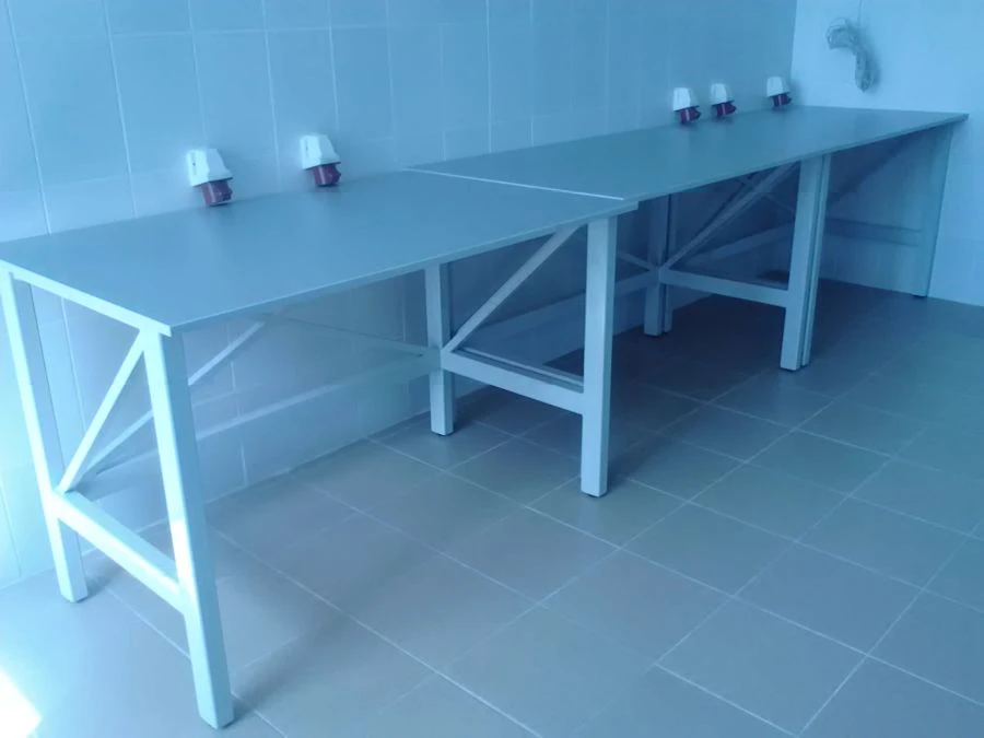 Laboratory Equipment Table with Reinforced Metal Frame