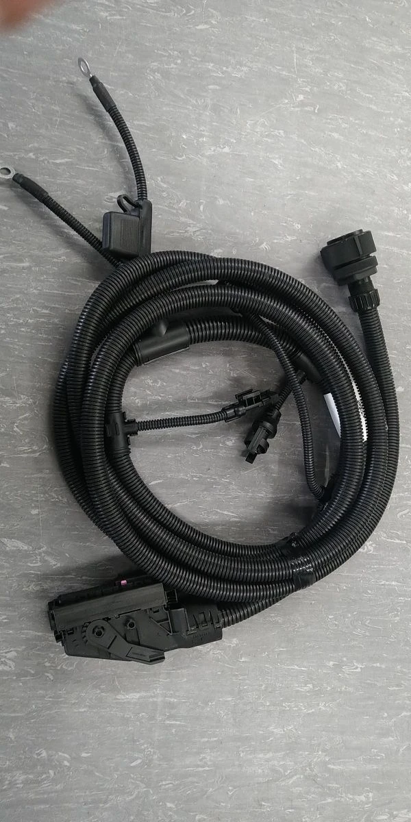 Intermediate Wiring Harness for Automotive Tractor Equipment 53625.3724017-01