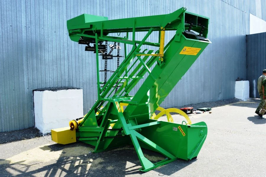 Grain Loader PZN-250 for MTZ-80-82 Tractors