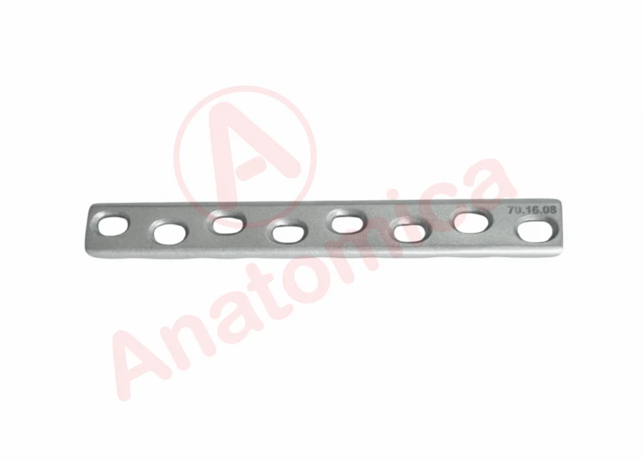 Wide Straight Plate with Limited Contact for Bone Fractures