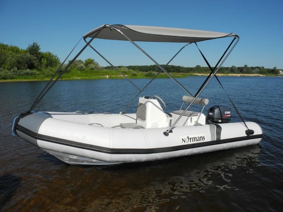 Self-Propelled Unsinkable Motorboat for People and Cargo Transport