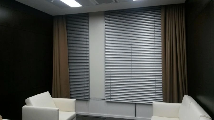 Horizontal Aluminum Blinds "Holis System